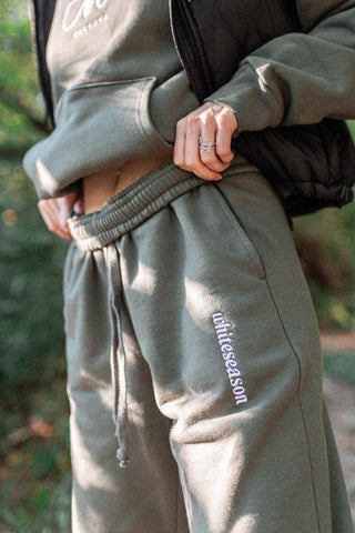Whiteseason Premium Canadian Sweats